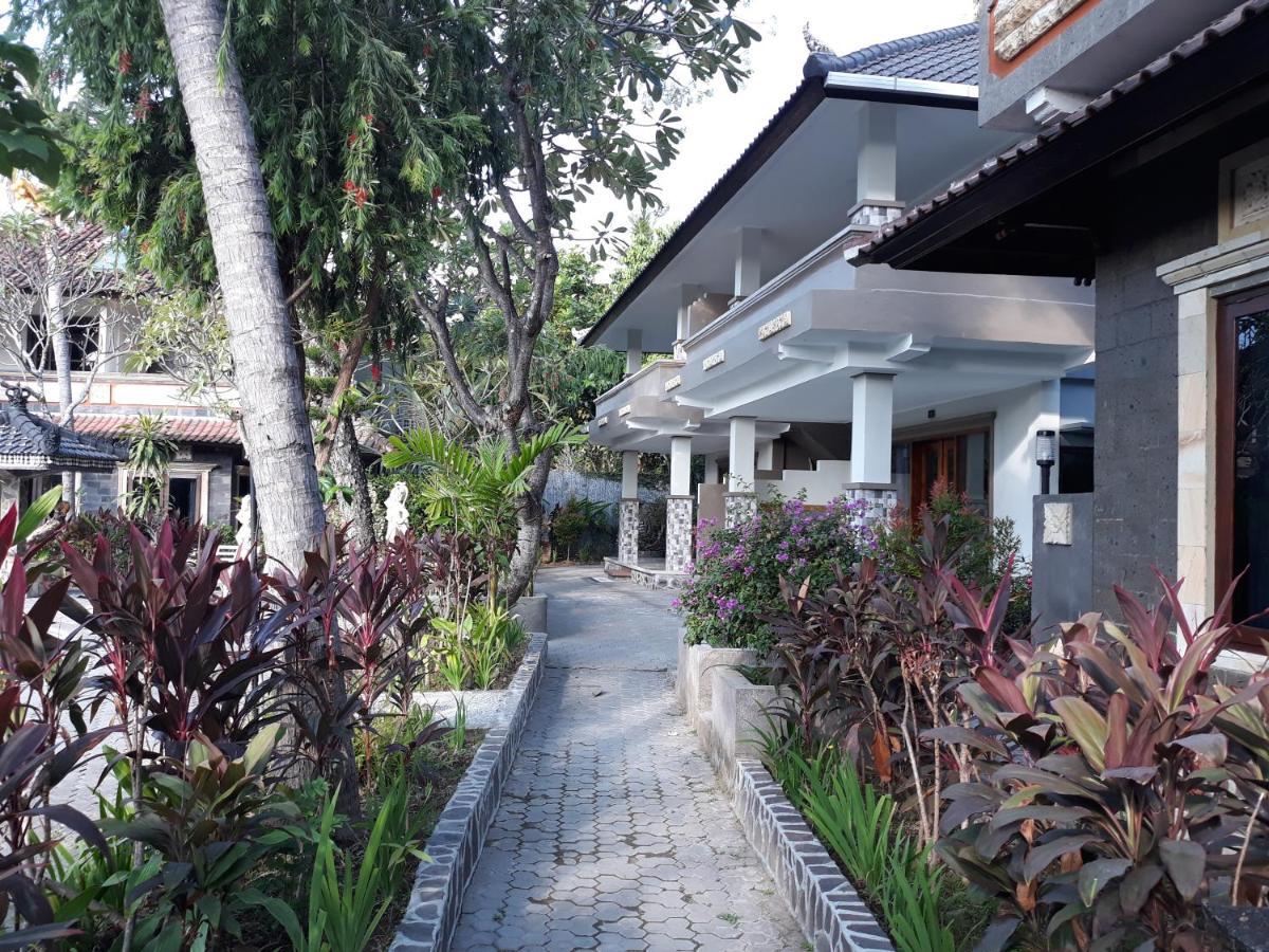 Puri Bali Hotel Lovina  Exterior photo