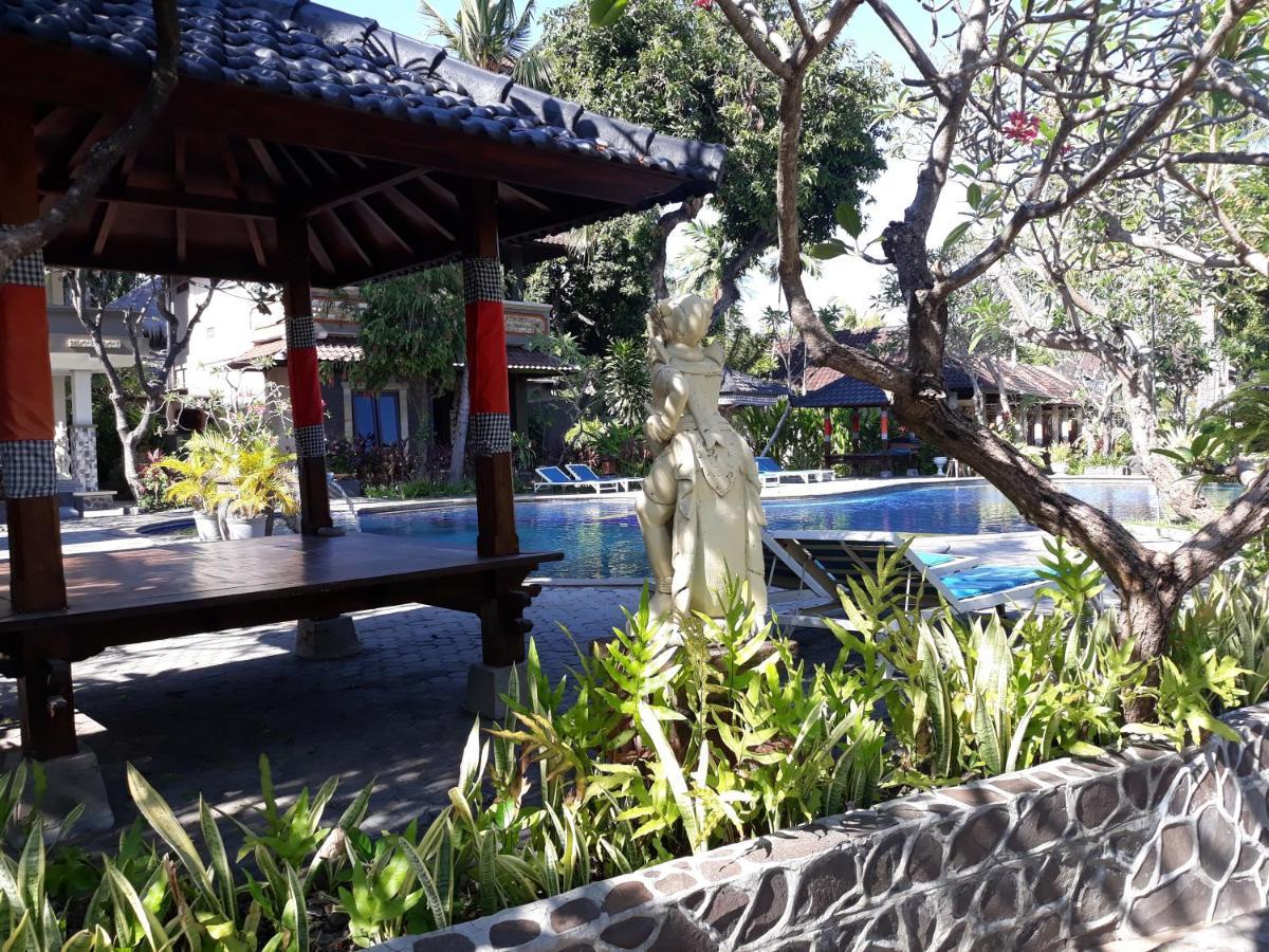 Puri Bali Hotel Lovina  Exterior photo