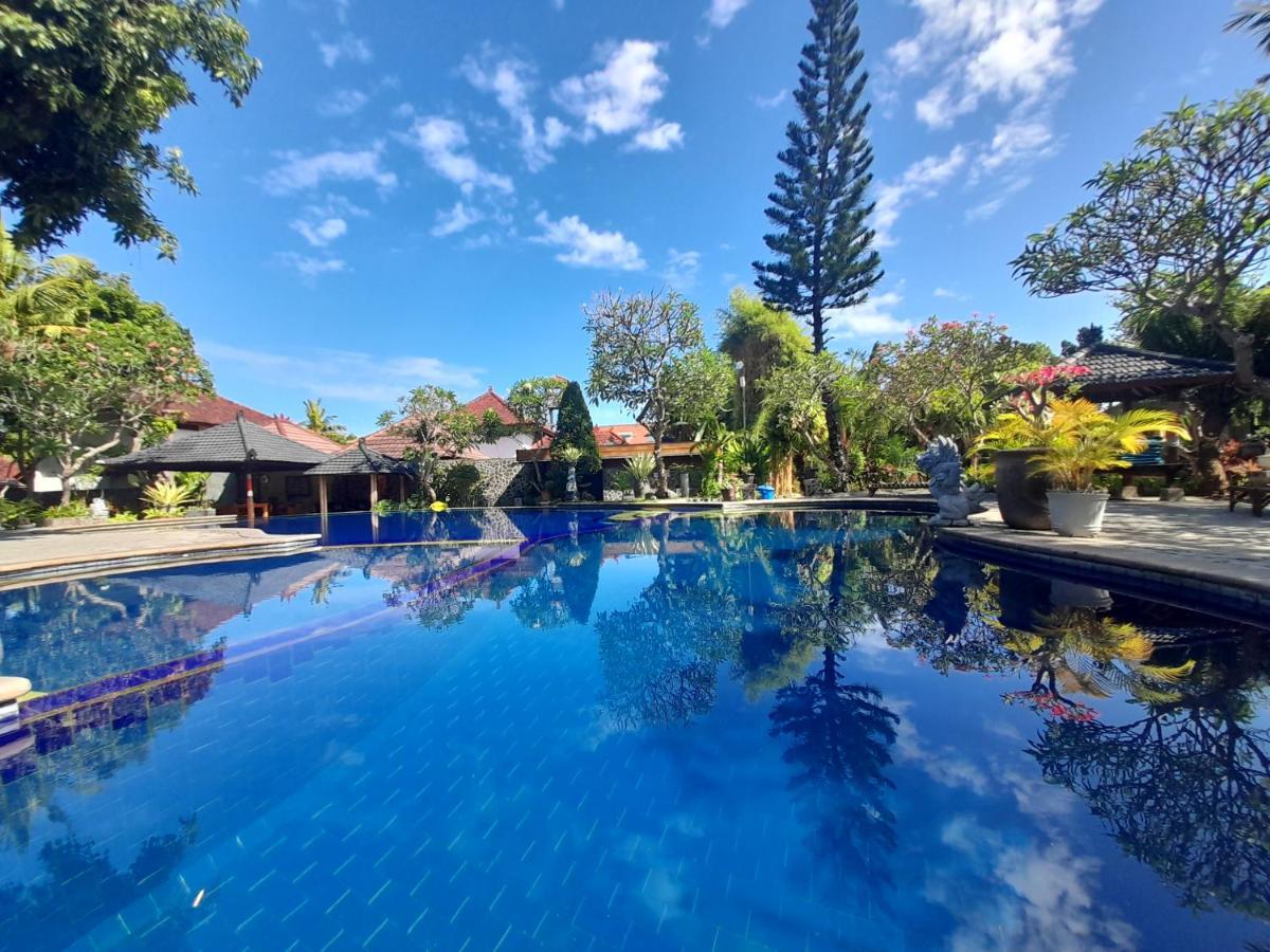 Puri Bali Hotel Lovina  Exterior photo